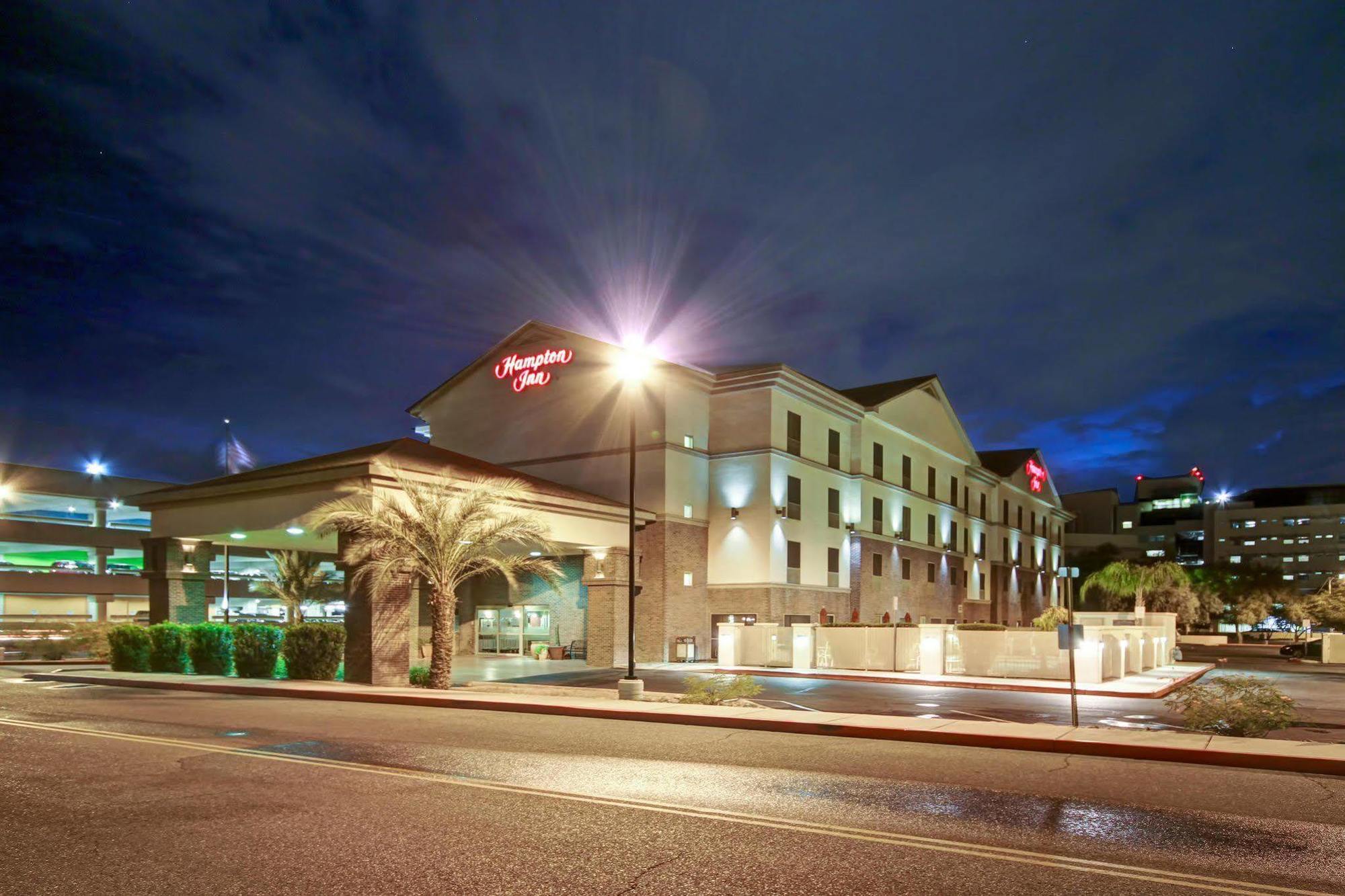 Hampton Midtown Downtown Area 3*