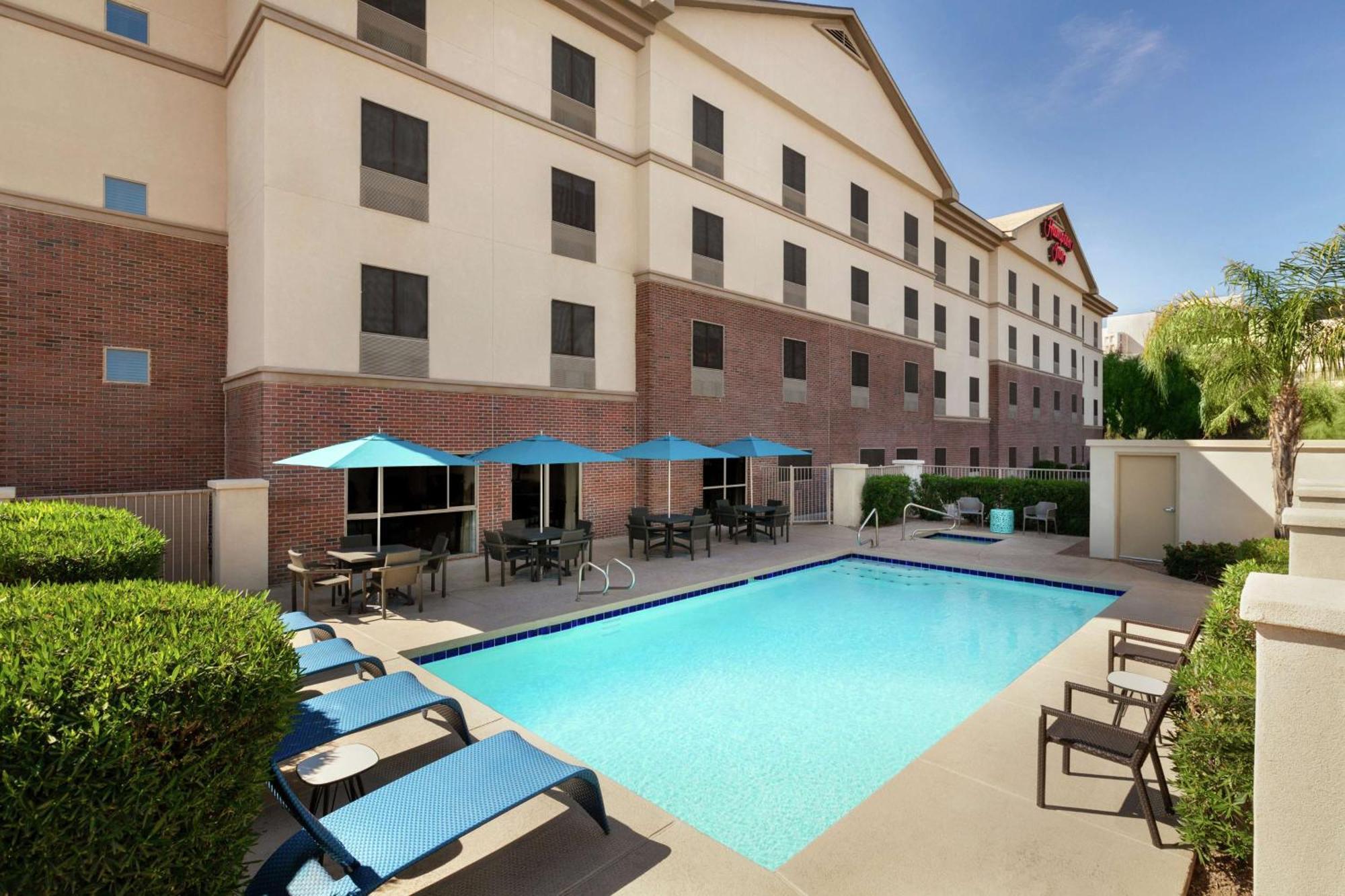 Hotel Hampton Midtown Downtown Area